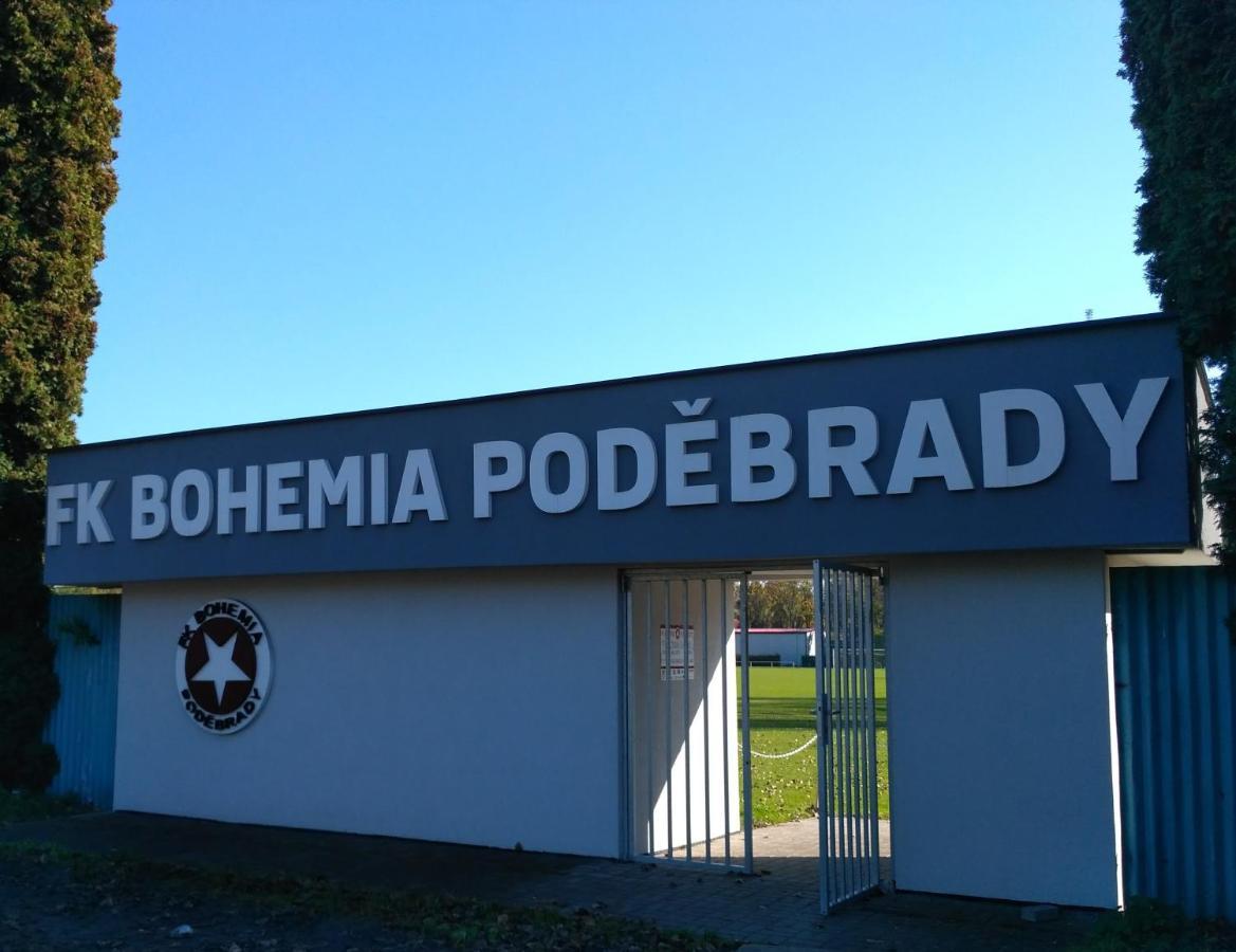 Homestay Poděbrady Esterno foto