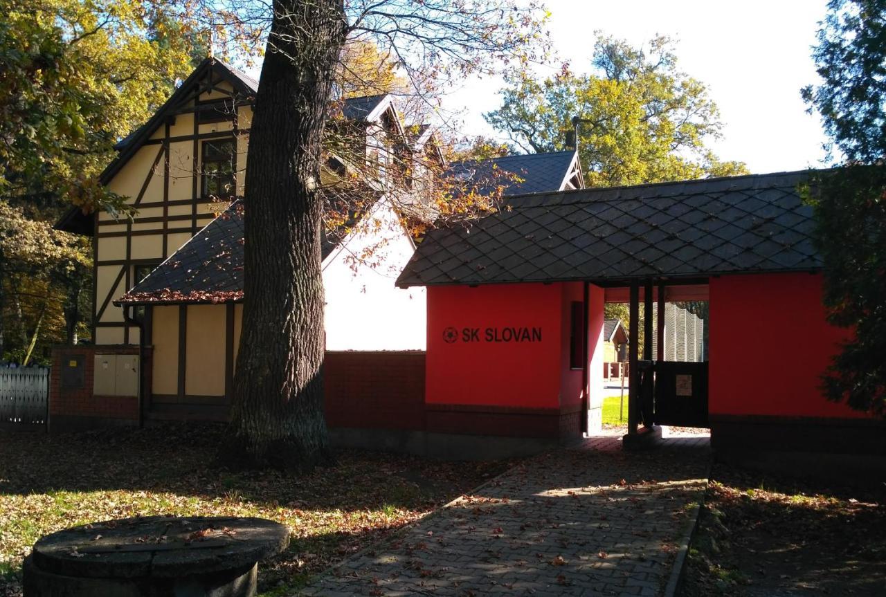 Homestay Poděbrady Esterno foto